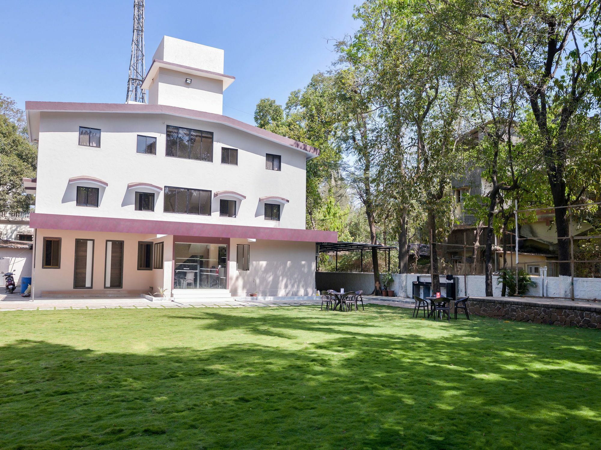 Oyo 13150 Mangal Residency Hotel Lonavala Eksteriør billede